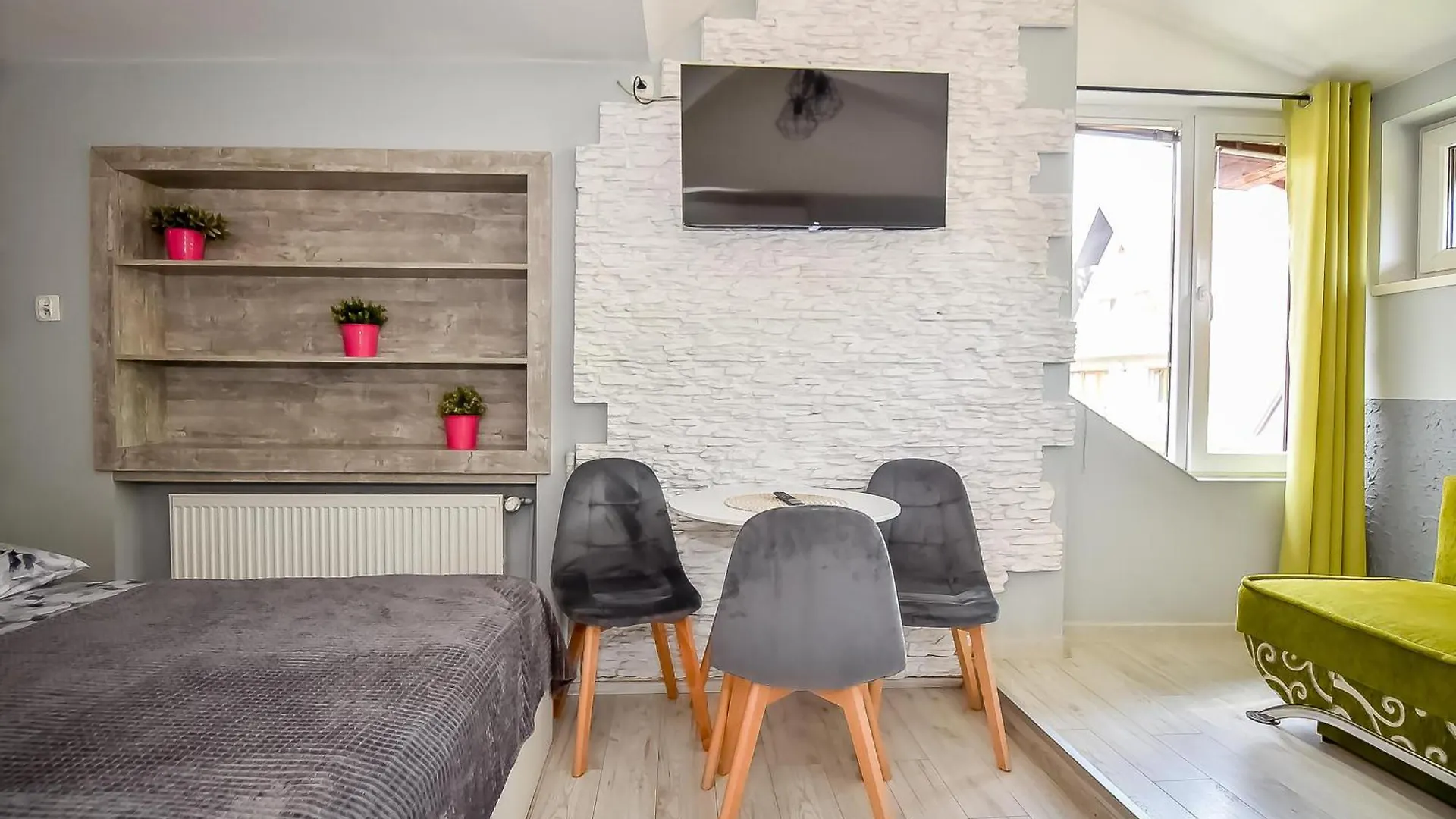 Apartamenty U Anki 자코파네 0*,